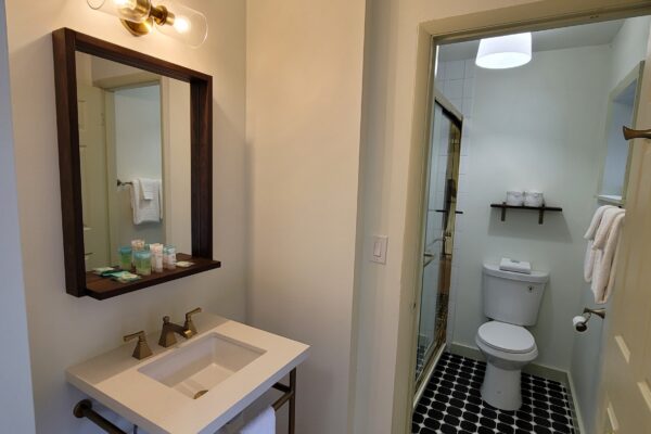 NQQB Bathroom 1